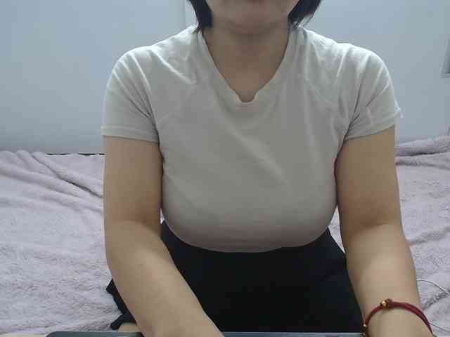 ElenaSex90 webcam