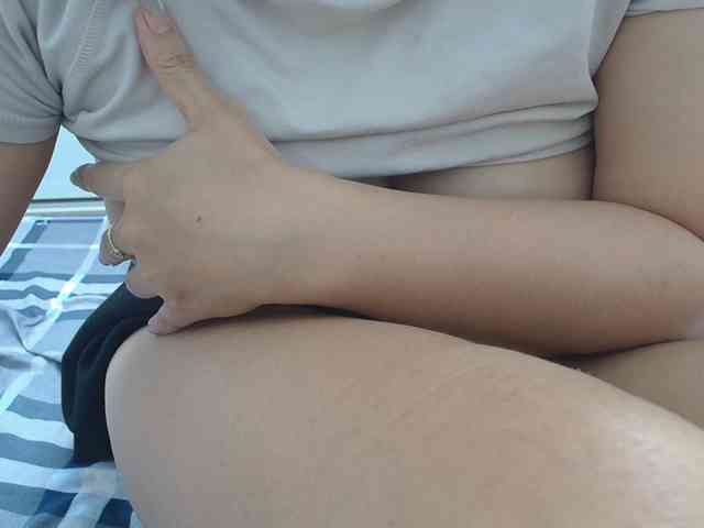 ElenaSex90 webcam