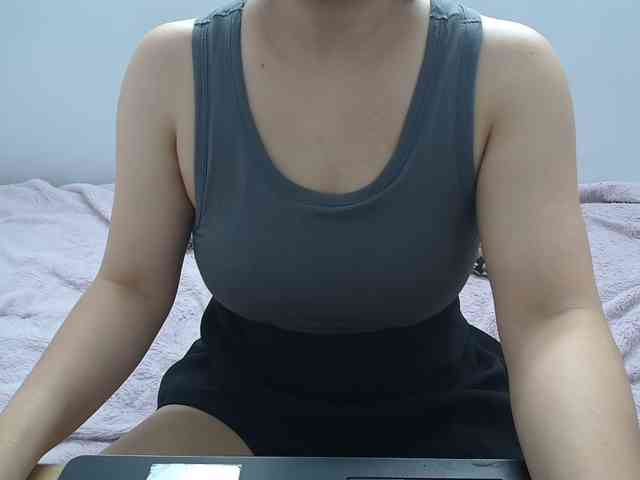 ElenaSex90 webcam