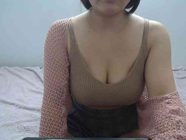 ElenaSex90 webcam