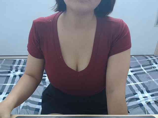 ElenaSex90 webcam