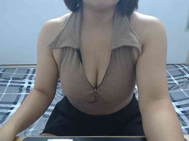 ElenaSex90 webcam