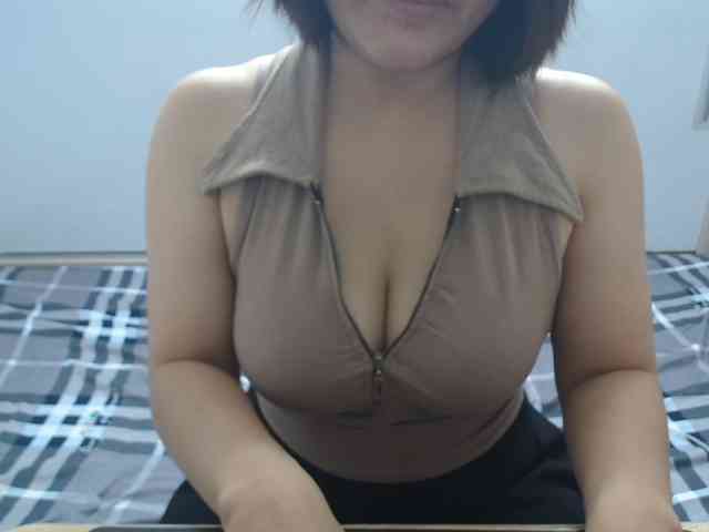 ElenaSex90 webcam