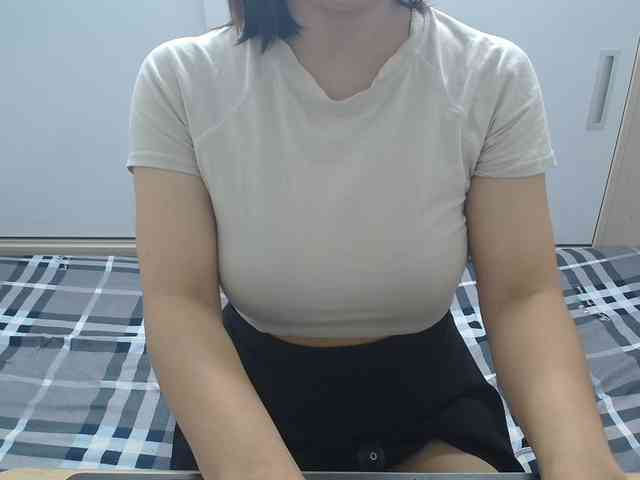 ElenaSex90 webcam