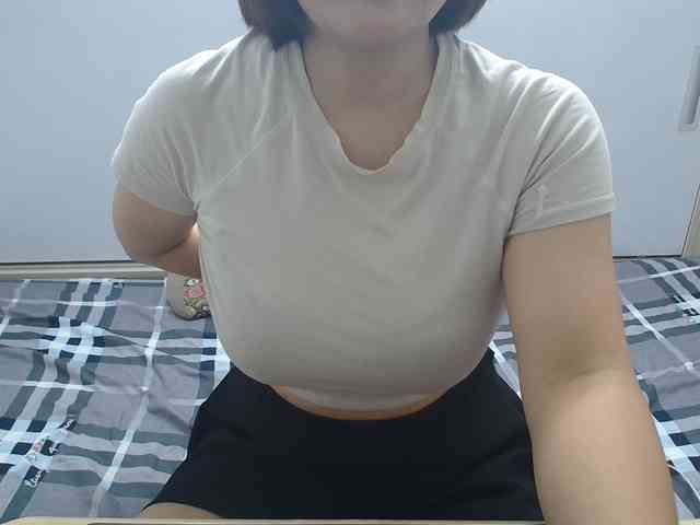 Model: ElenaSex90