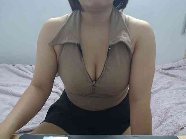 ElenaSex90 webcam