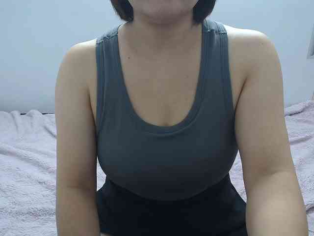ElenaSex90 webcam