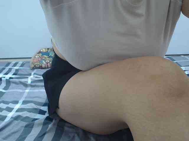ElenaSex90 webcam