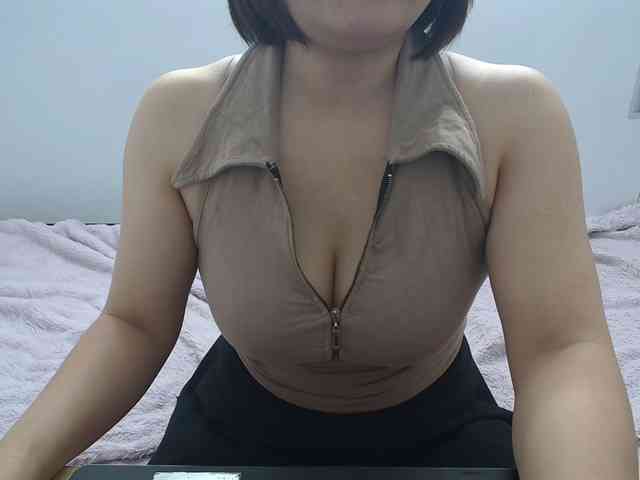 ElenaSex90 webcam