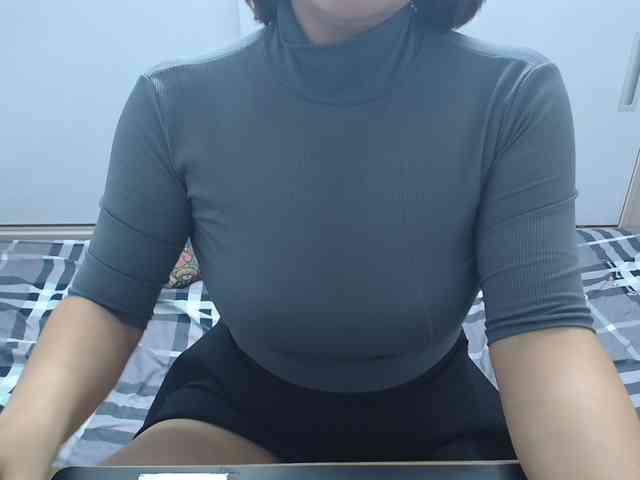 ElenaSex90 webcam