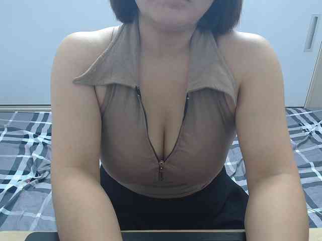 ElenaSex90 webcam