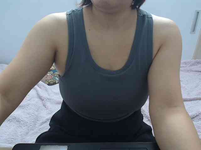 ElenaSex90 webcam