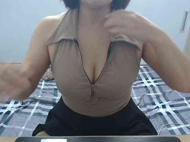 ElenaSex90 webcam