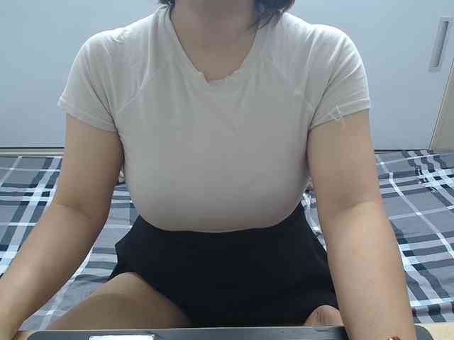 ElenaSex90 webcam