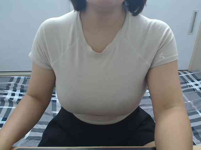 ElenaSex90 webcam
