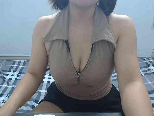 ElenaSex90 Live Webcam on BongaCams