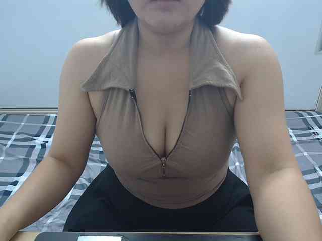 ElenaSex90 webcam