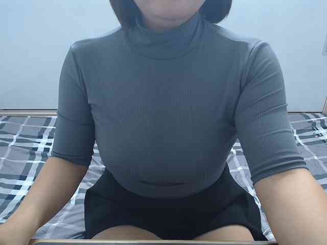 ElenaSex90 webcam