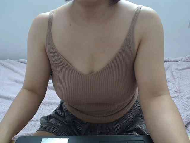 ElenaSex90 webcam