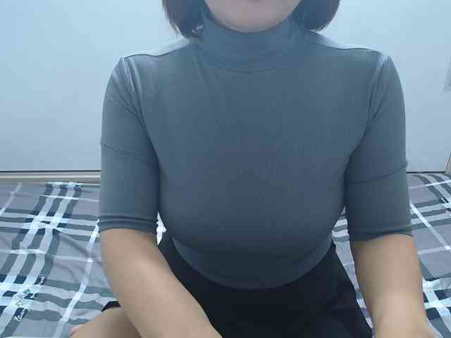 elenasex90's live room