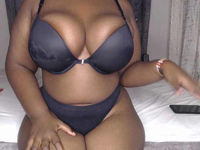 sexy-chocco live cam on BongaCams