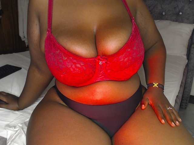 sexy-chocco live cam on BongaCams