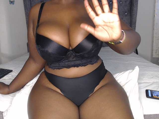 sexy-chocco live cam on BongaCams