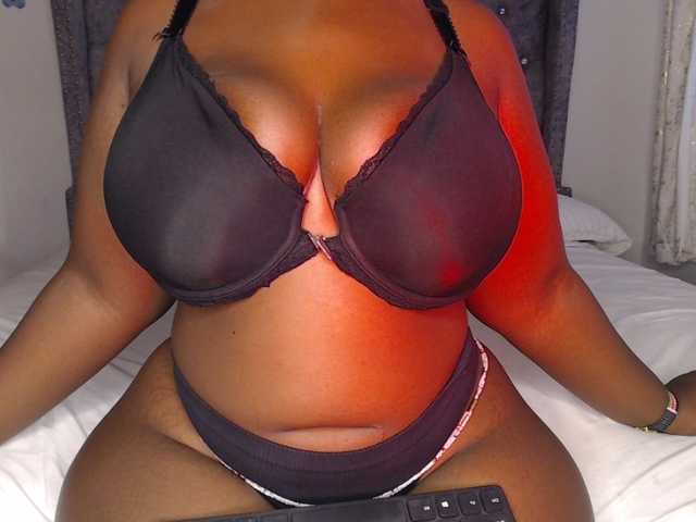 sexy-chocco live cam on BongaCams