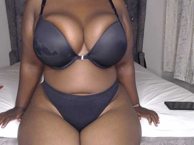 sexy-chocco live cam on BongaCams
