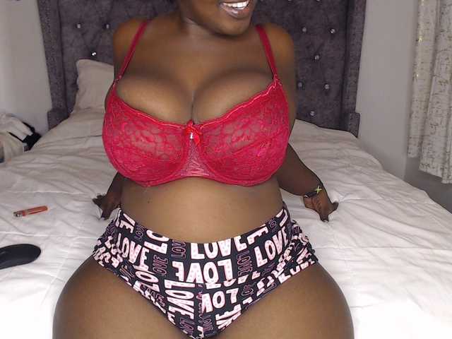 sexy-chocco live cam on BongaCams