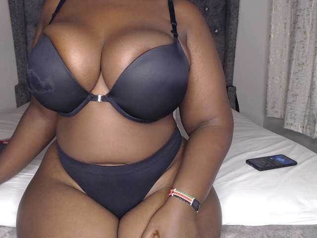 sexy-chocco live cam on BongaCams