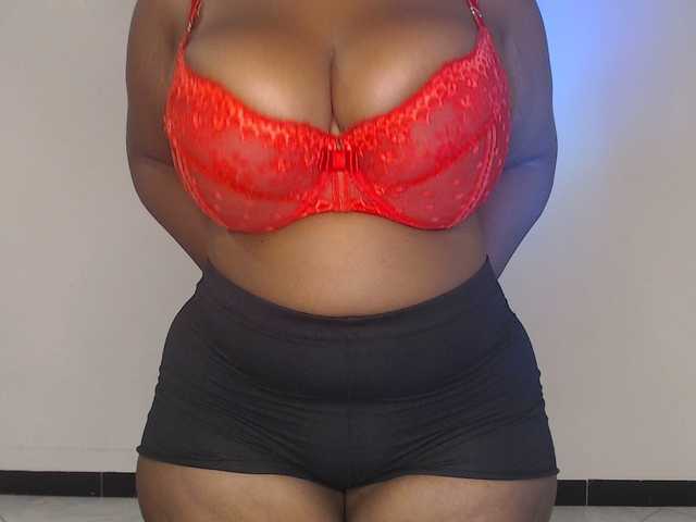 sexy-chocco live cam on BongaCams