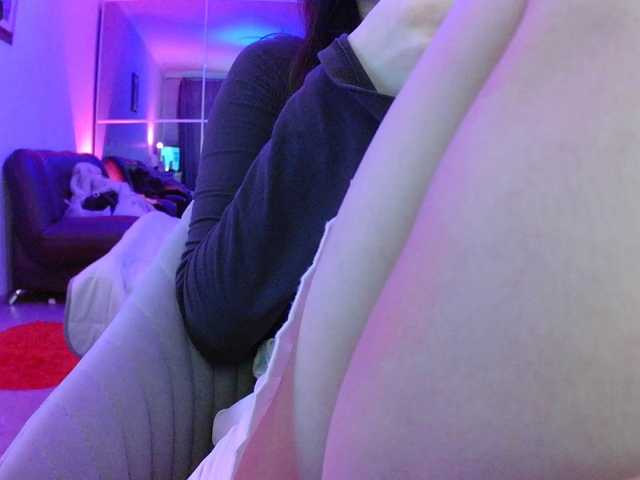 pizzahubb live cam on BongaCams