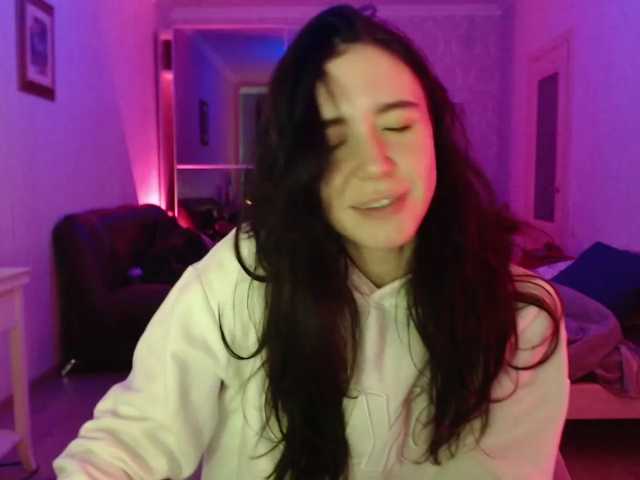 pizzahubb, live now on BongaCams