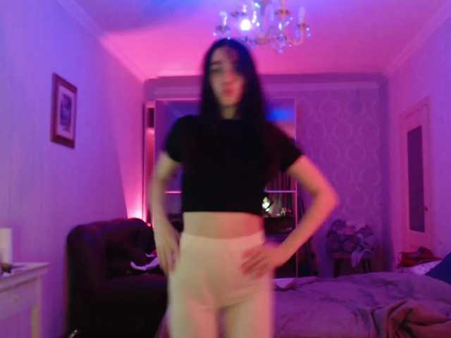 pizzahubb, live now on BongaCams
