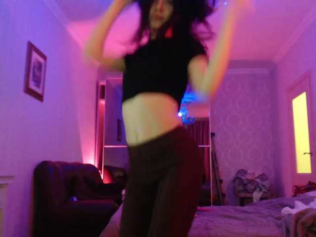 pizzahubb, live now on BongaCams