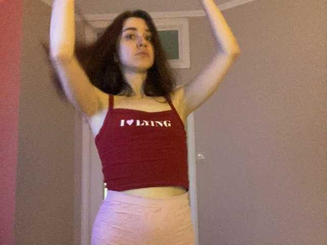 le modèle kotenokkkk est en webcam porno dans un show sur le site bongacams, il possède les tags suivants: White/Caucasian,Brunette,Hairy