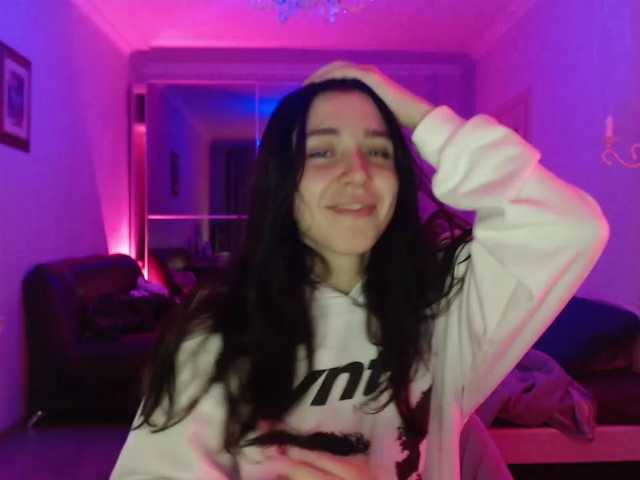 pizzahubb, live now on BongaCams