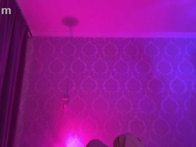 pizzahubb live cam on BongaCams