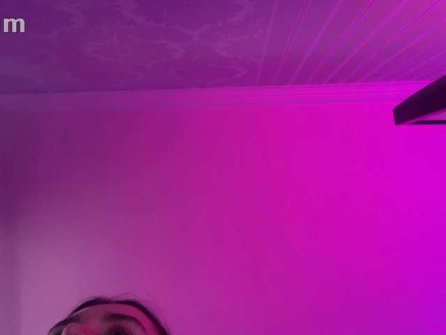 pizzahubb live cam on BongaCams