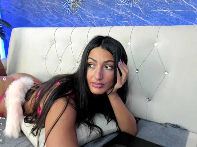 Maya-Lisa live cam on BongaCams