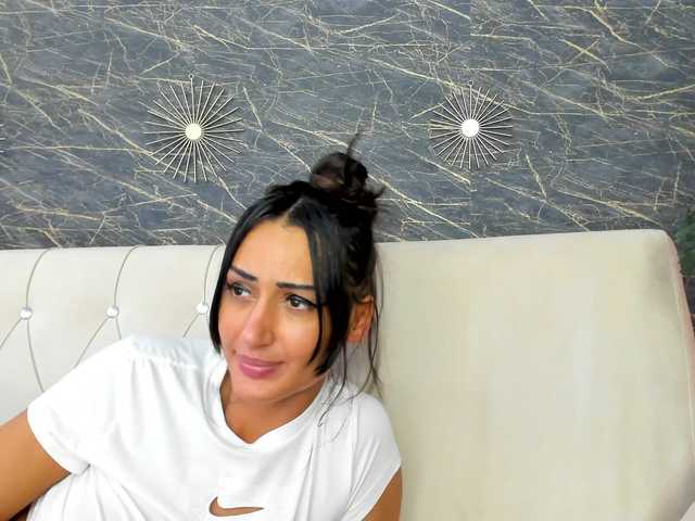 Maya-Lisa live cam on BongaCams