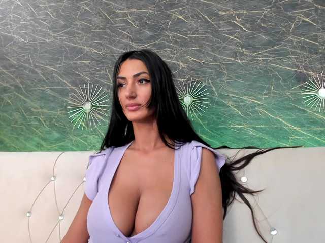 Maya-Lisa live cam on BongaCams