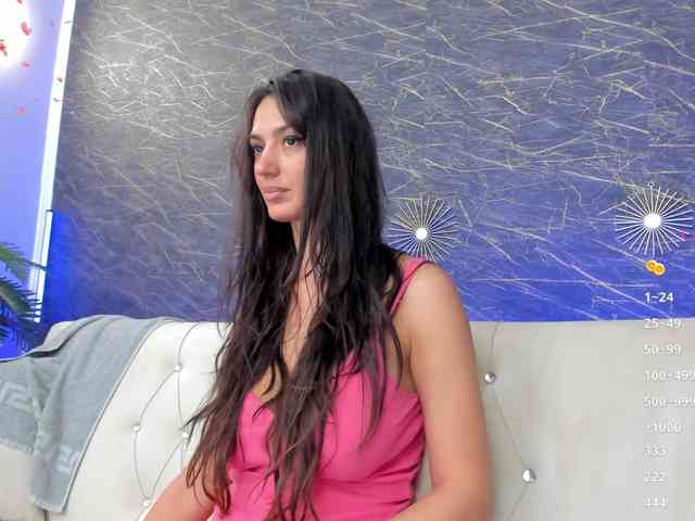 Maya_Lisa webcam