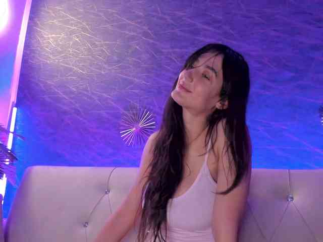 Maya_Lisa webcam
