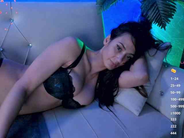 Maya_Lisa webcam