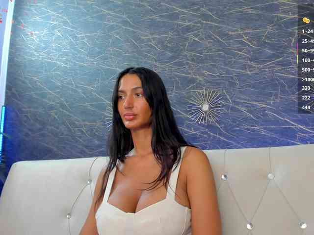 Maya_Lisa webcam