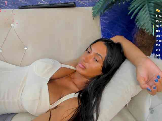 Maya_Lisa webcam
