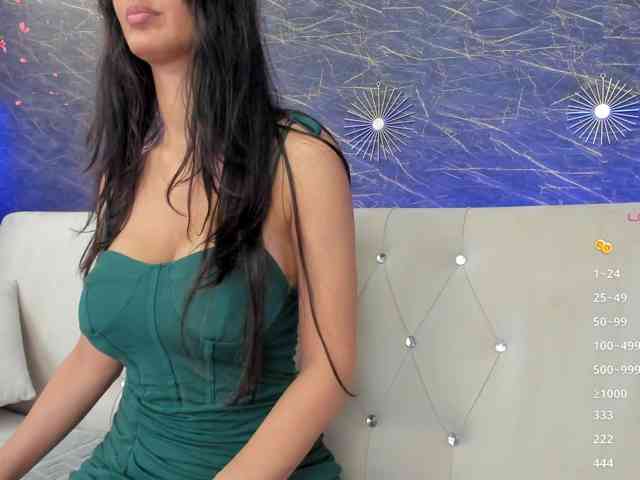 Maya_Lisa webcam
