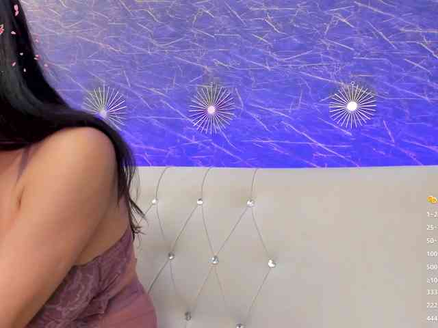 Maya_Lisa webcam